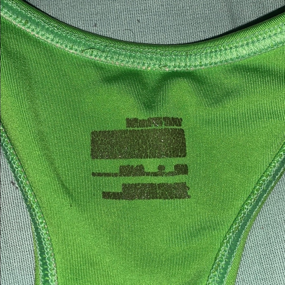 Sports bra! - Picture 2 of 3